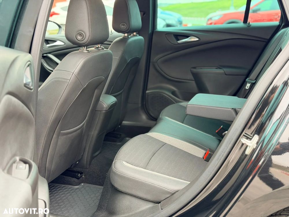 Opel Astra 1.5 D Start/Stop Business Elegance - 13