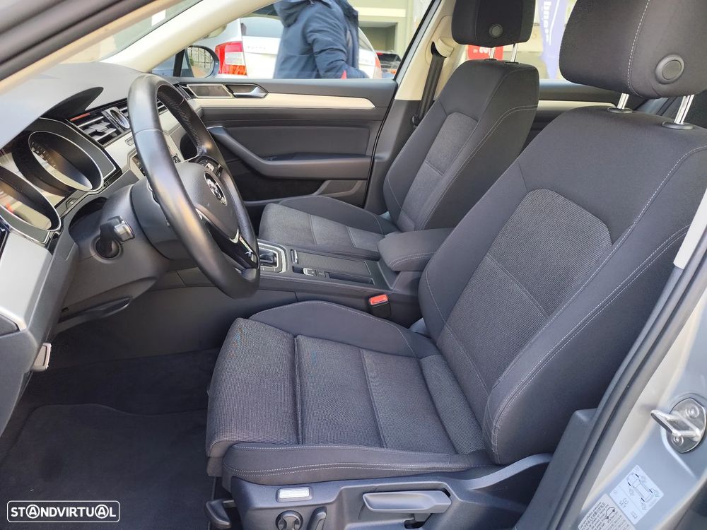 VW Passat Variant 2.0 TDI Confortline DSG - 5