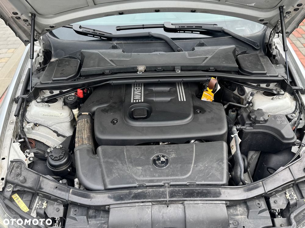 BMW Seria 3 - 16