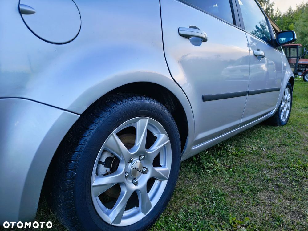 Ford C-MAX - 12