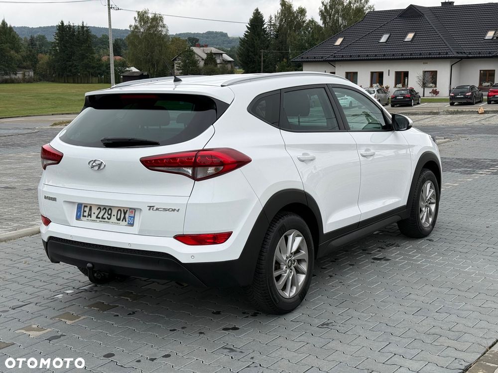 Hyundai Tucson 1.7 CRDI BlueDrive Comfort 2WD - 11