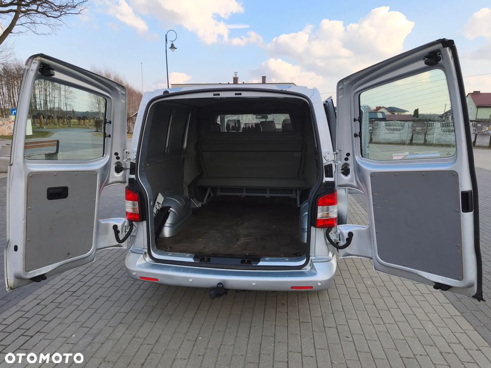 Volkswagen Transporter - 8