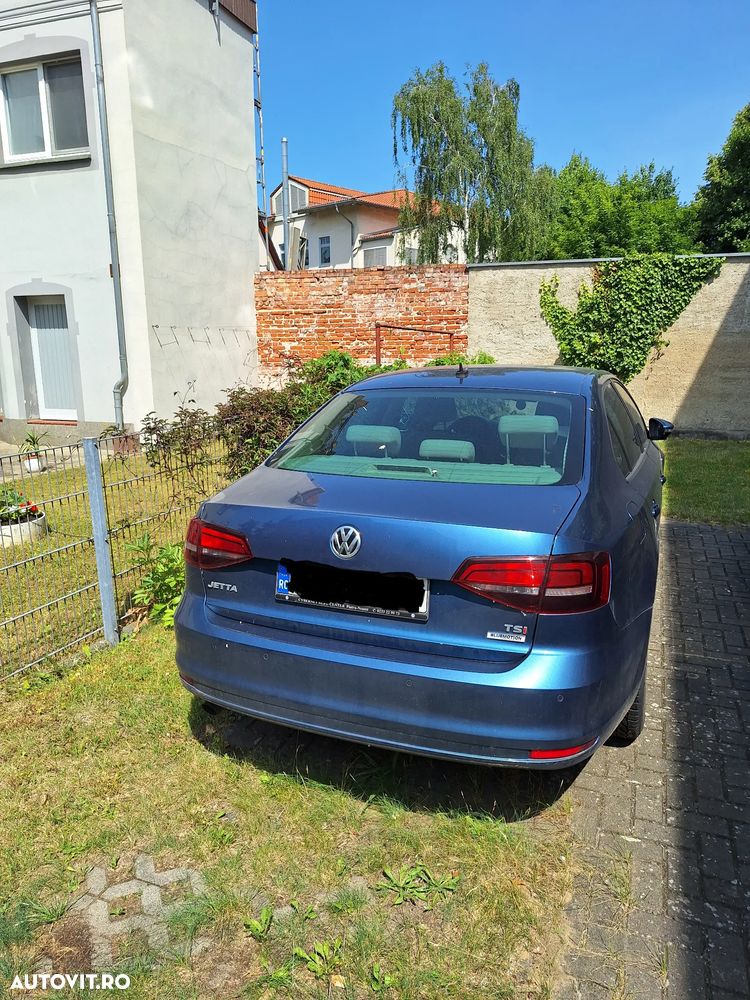 Volkswagen Jetta 1.2 TSI Trendline - 3