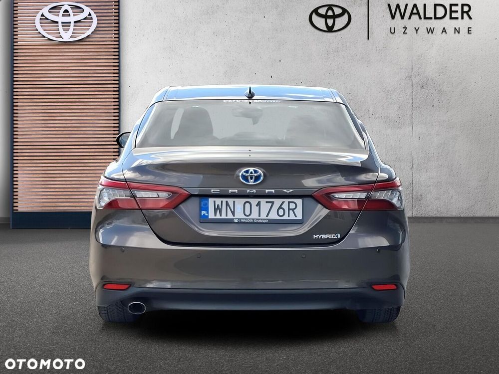 Toyota Camry 2.5 Hybrid Executive CVT - 5