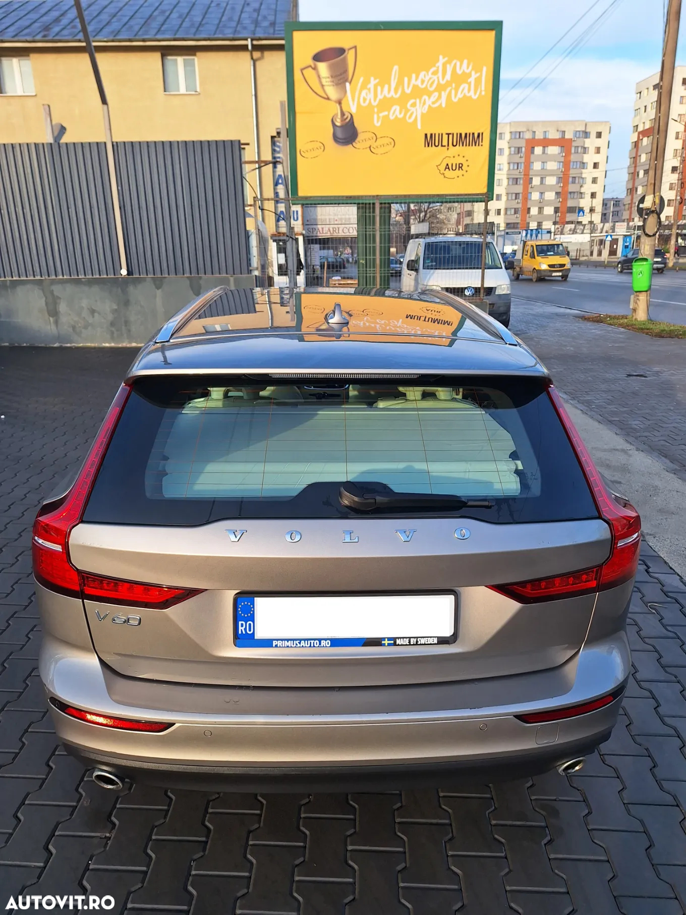 Volvo V60 D4 AWD Momentum - 8