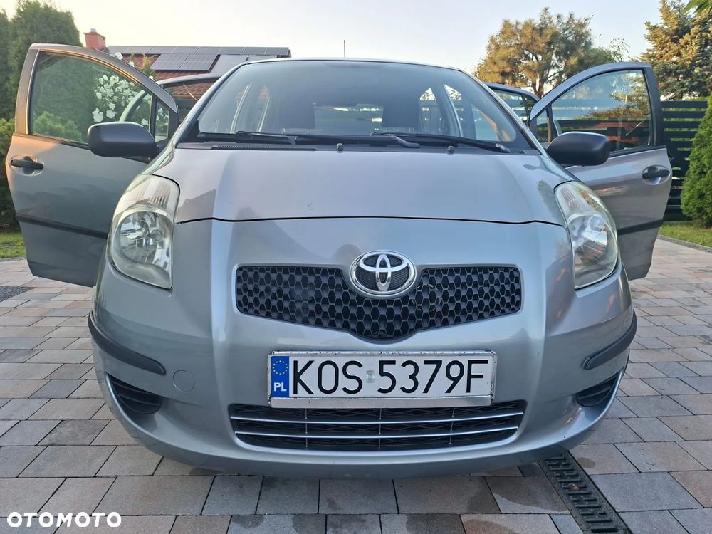 Toyota Yaris - 8