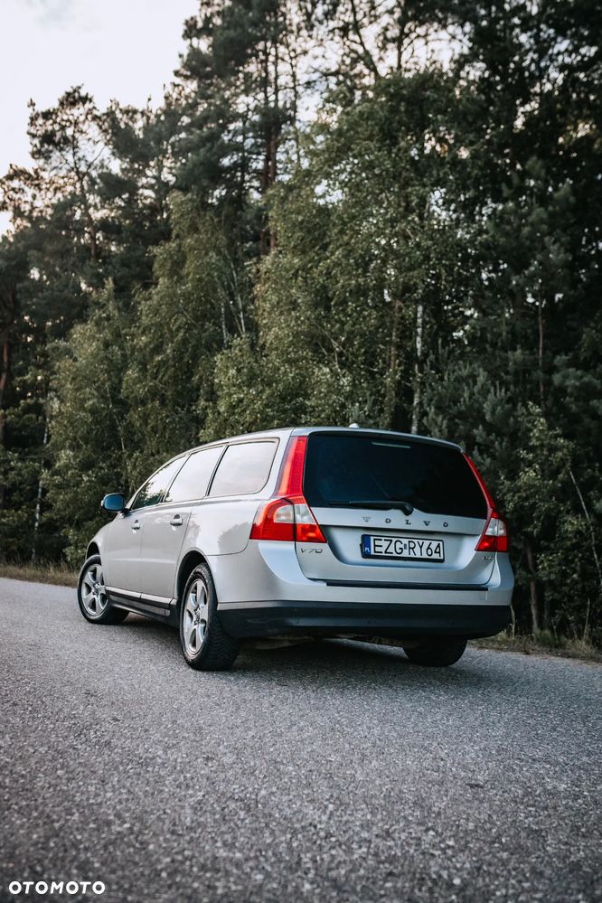 Volvo V70 2.0D Summum - 17