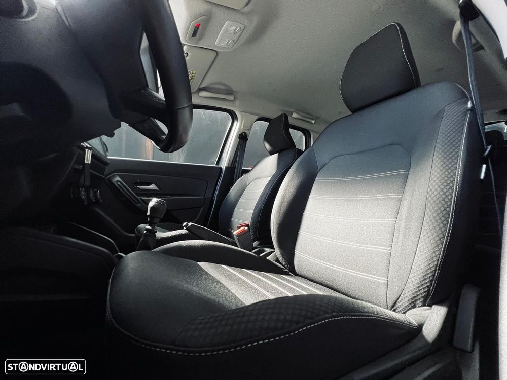 Dacia Duster 1.0 TCe ECO-G Expression Bi-Fuel - 38