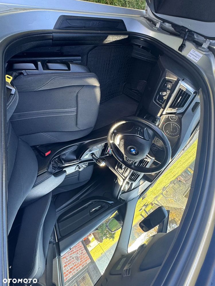 BMW Seria 3 318d - 25