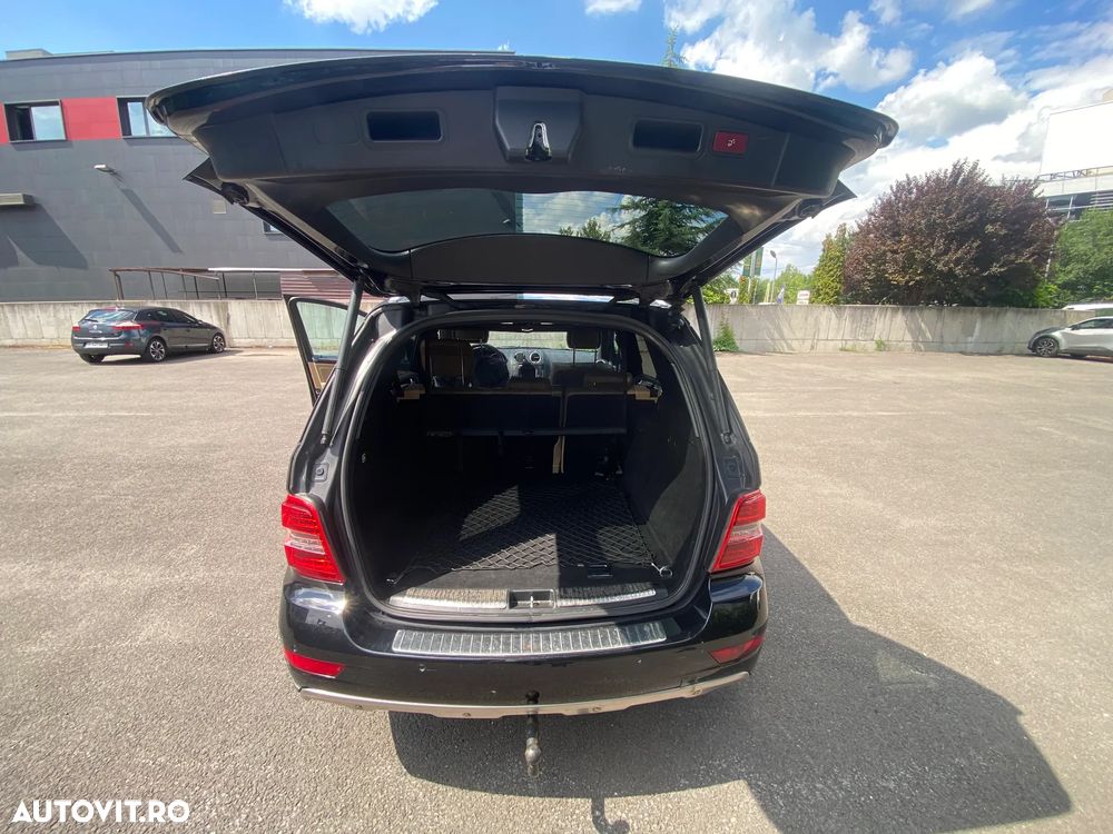Mercedes-Benz ML 350 Aut - 10