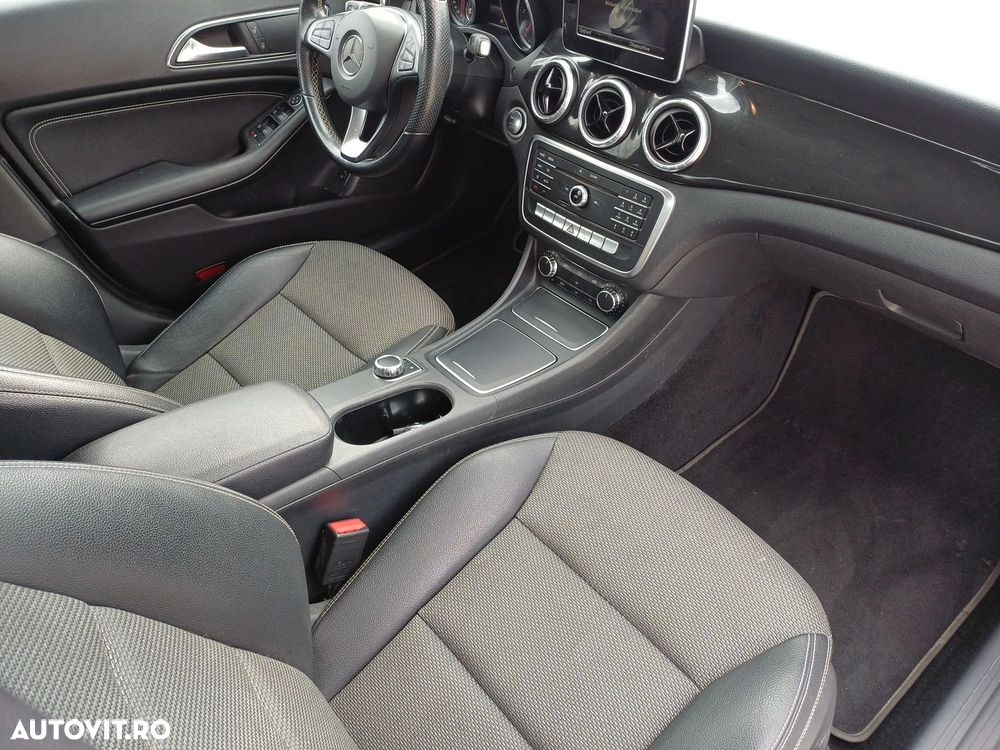 Mercedes-Benz CLA 200 - 24