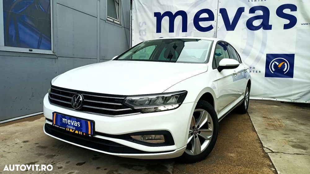 Volkswagen Passat 2.0 TDI DSG Trendline - 3