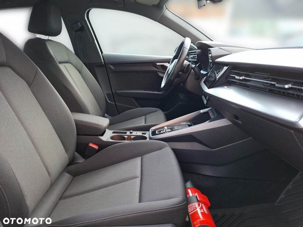 Audi A3 Sportback - 15