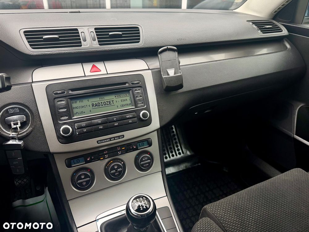 Volkswagen Passat - 6