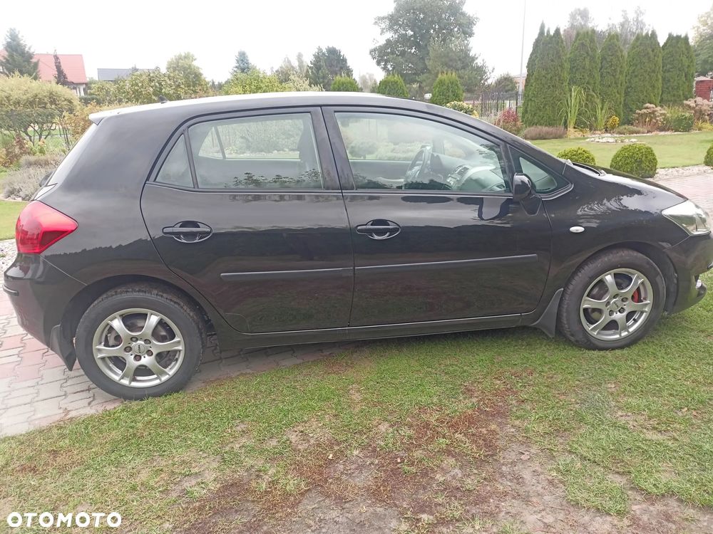 Toyota Auris 1.6 VVT-i Executive - 5