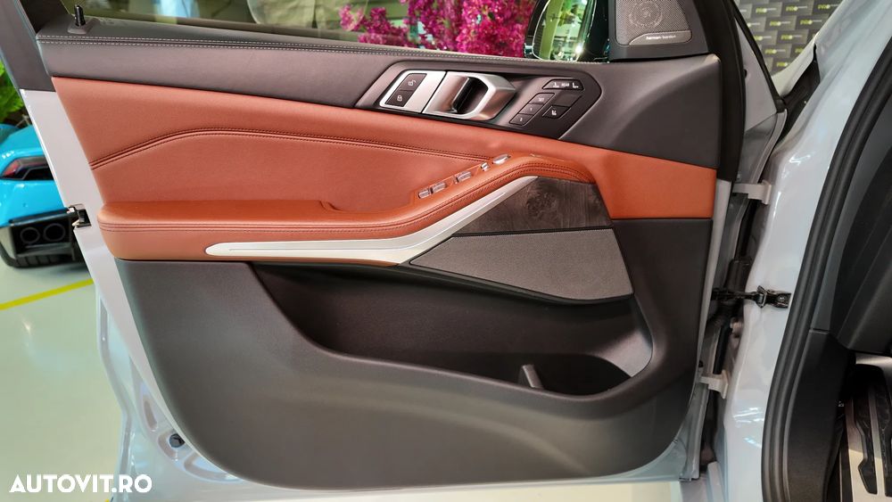BMW X7 - 12