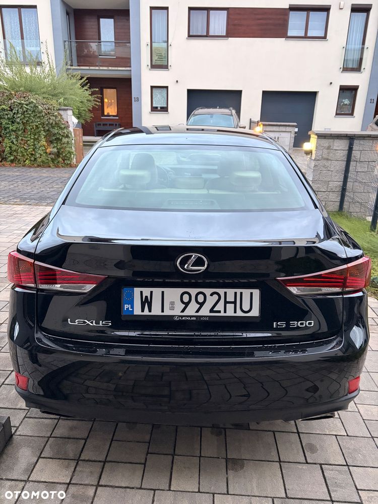 Lexus IS 200t / 300 Elegance - 11
