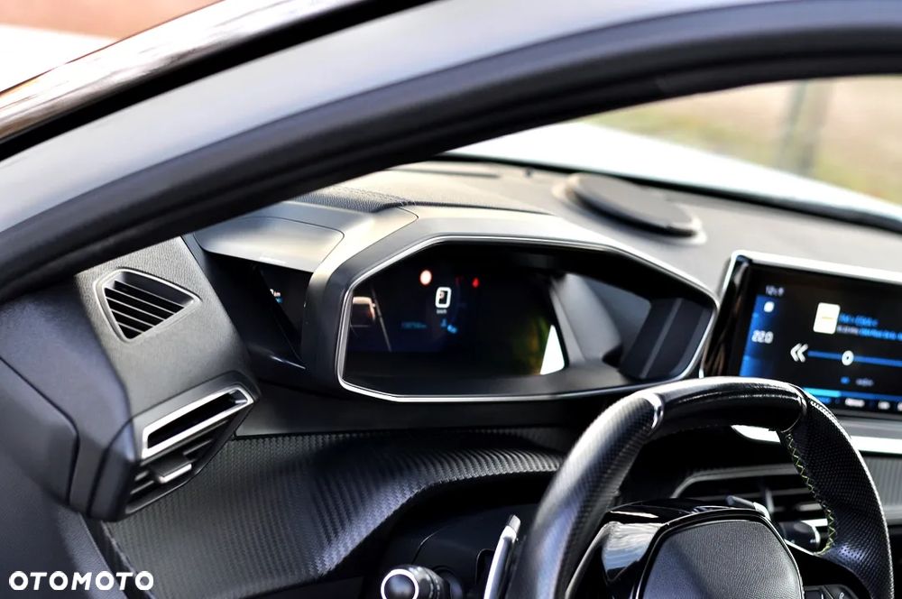 Peugeot 2008 BlueHDi 130 EAT8 GT - 15