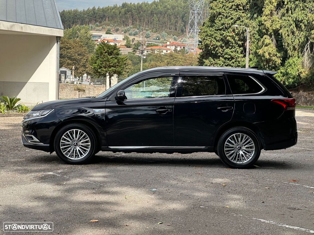 Mitsubishi Outlander 2.0 PHEV Intense - 15