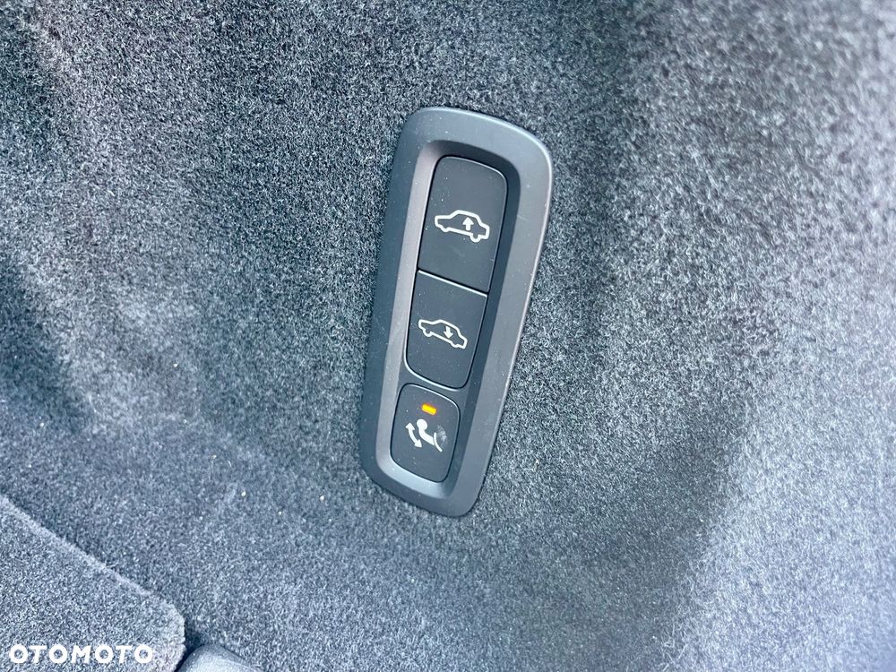 Volvo XC 60 T6 AWD Plug-In Hybrid Inscription Expression - 35