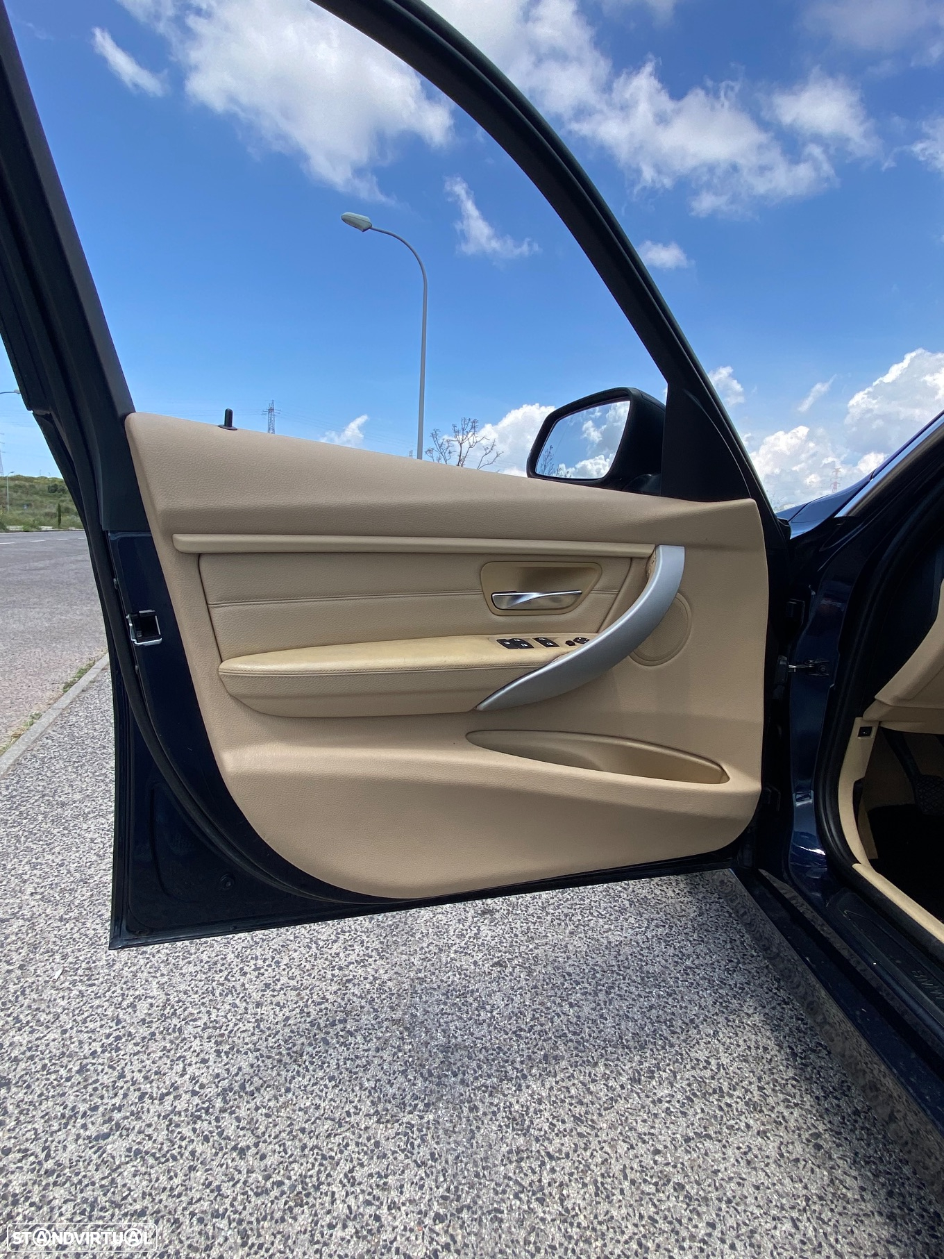 BMW 320 d Touring EfficientDynamics Line Sport - 16