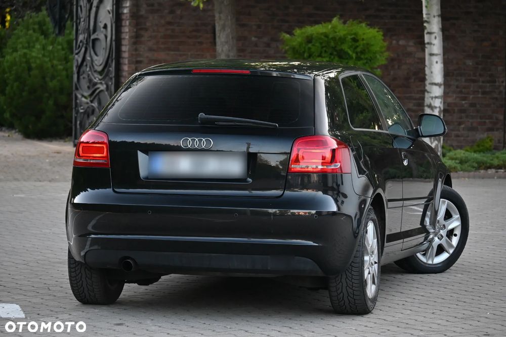 Audi A3 3-drzwiowe 1.6 Attraction - 15