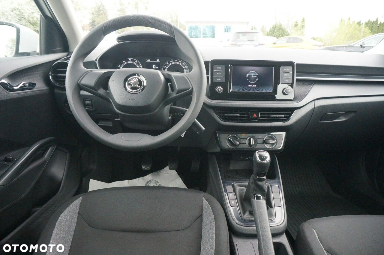 Skoda Fabia 1.0 Active - 11
