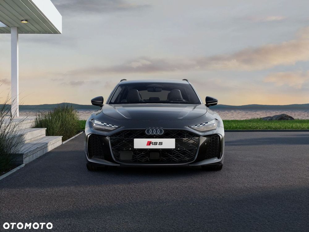 Audi RS5 Avant - 2