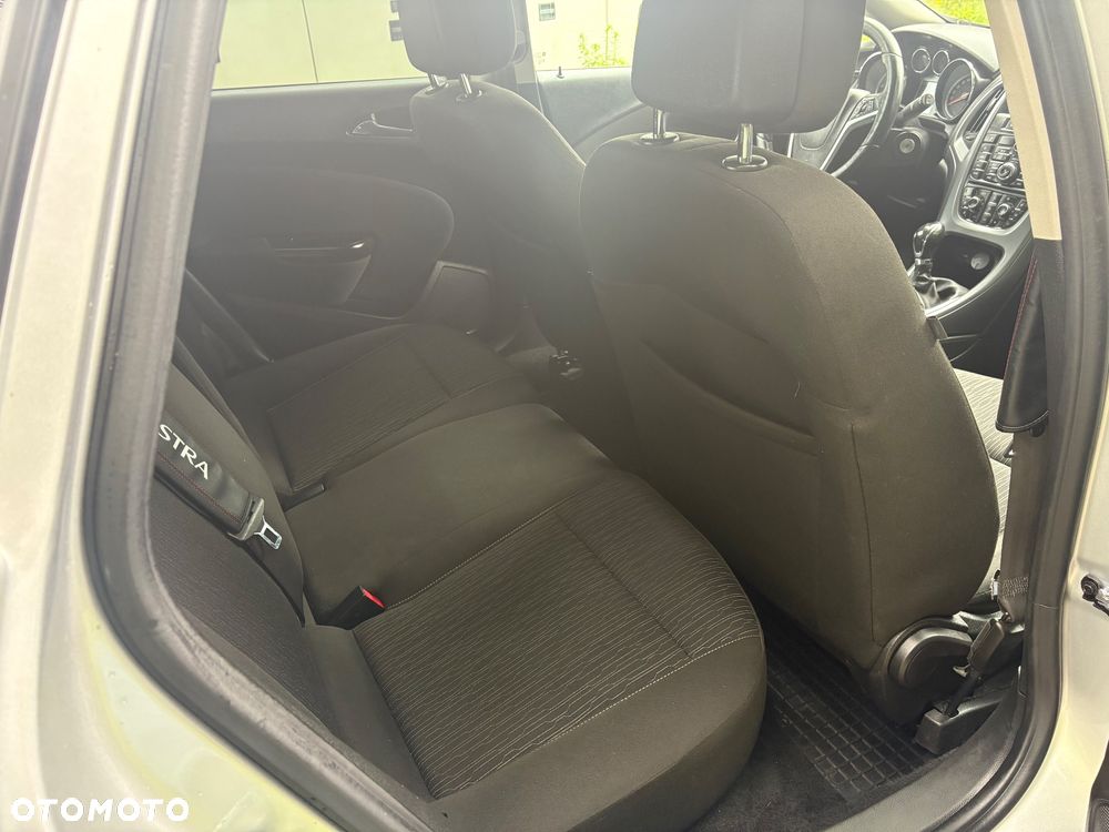 Opel Astra 1.4 T Cosmo - 8