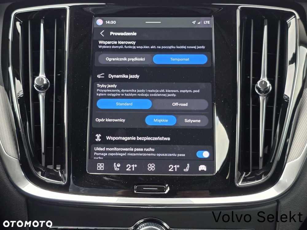 Volvo V60 Cross Country - 25