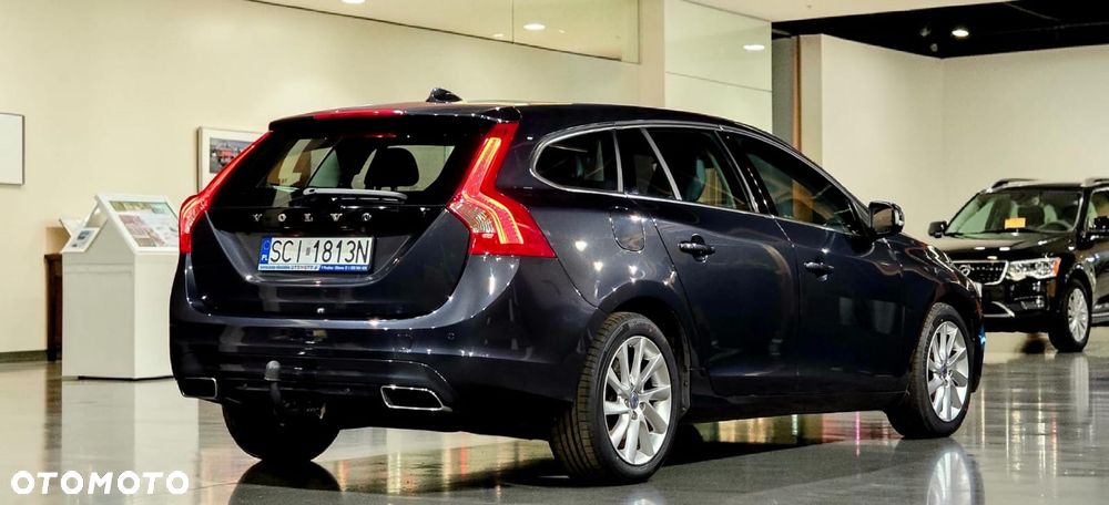 Volvo V60 T3 Summum - 3