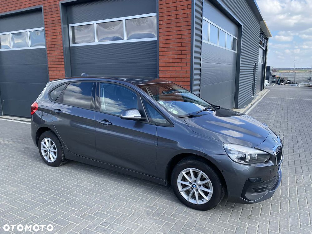 BMW Seria 2 216d - 3
