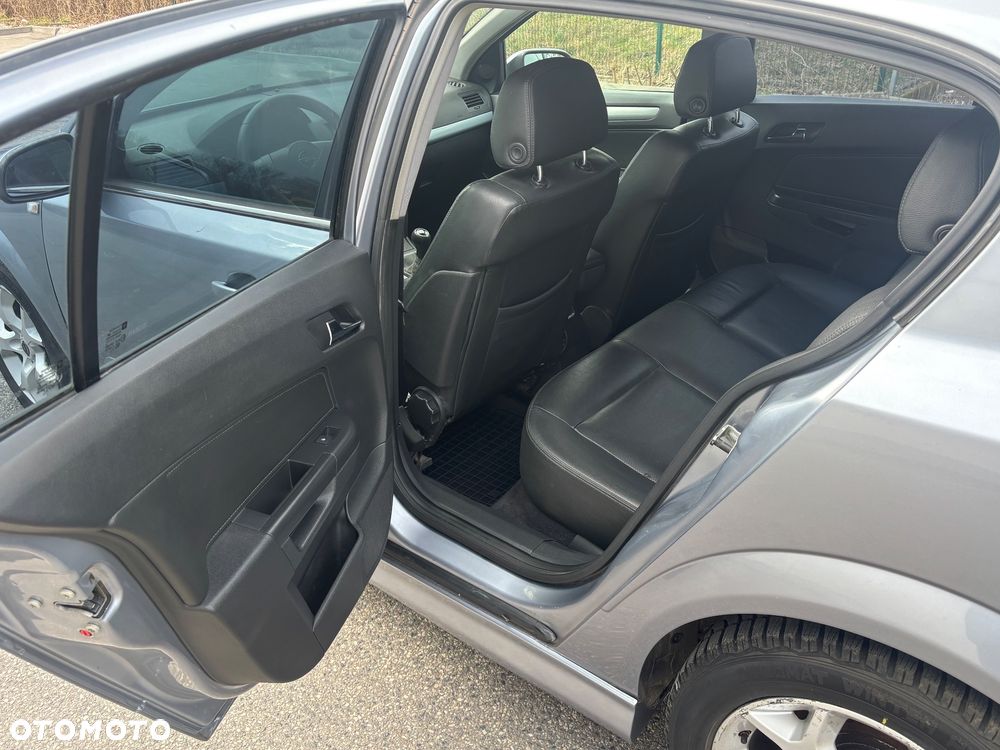 Opel Astra 1.9 CDTI Edition - 12