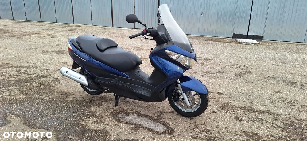 Suzuki Burgman - 13