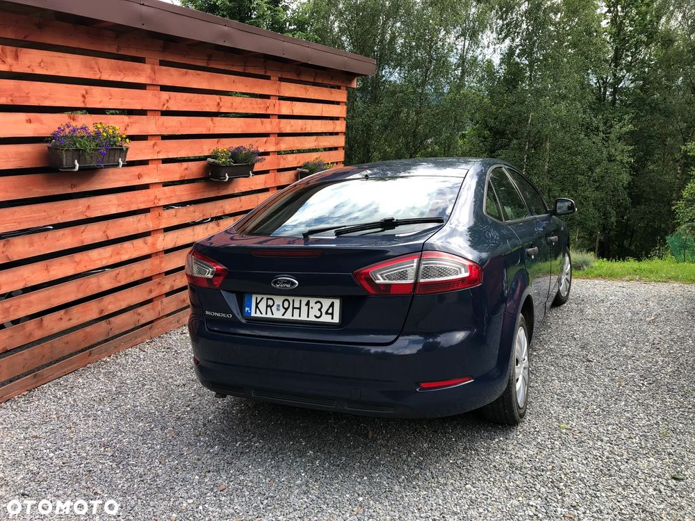 Ford Mondeo 2.0 TDCi Ambiente - 4