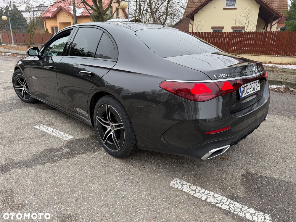 Mercedes-Benz Klasa E 200 9G-TRONIC Edition AMG Line - 24