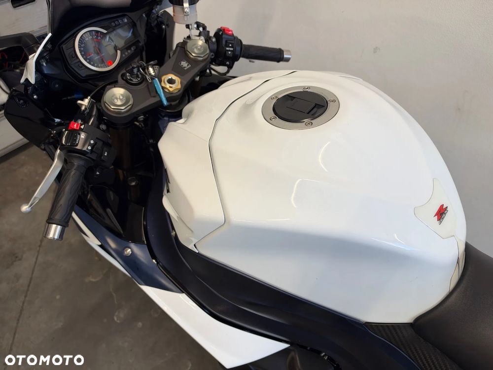 Suzuki GSX-R - 18