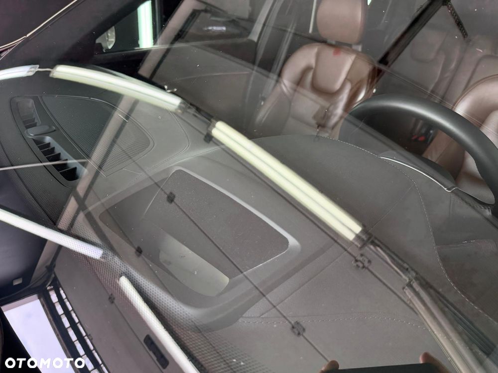 Volvo XC 90 - 7