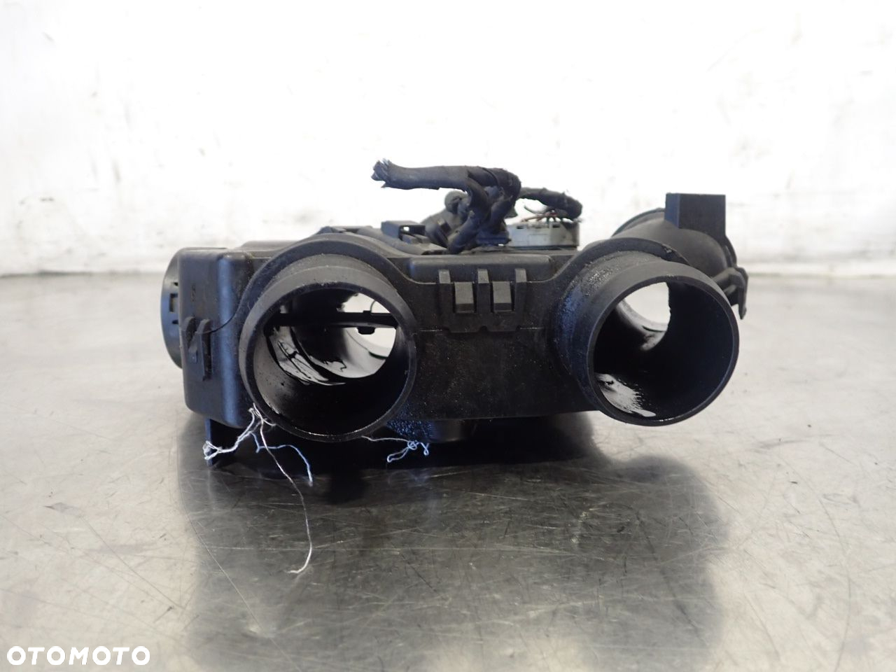 PRZEPUSTNICA CITROEN C4 PICASSO 9657485480 - 2
