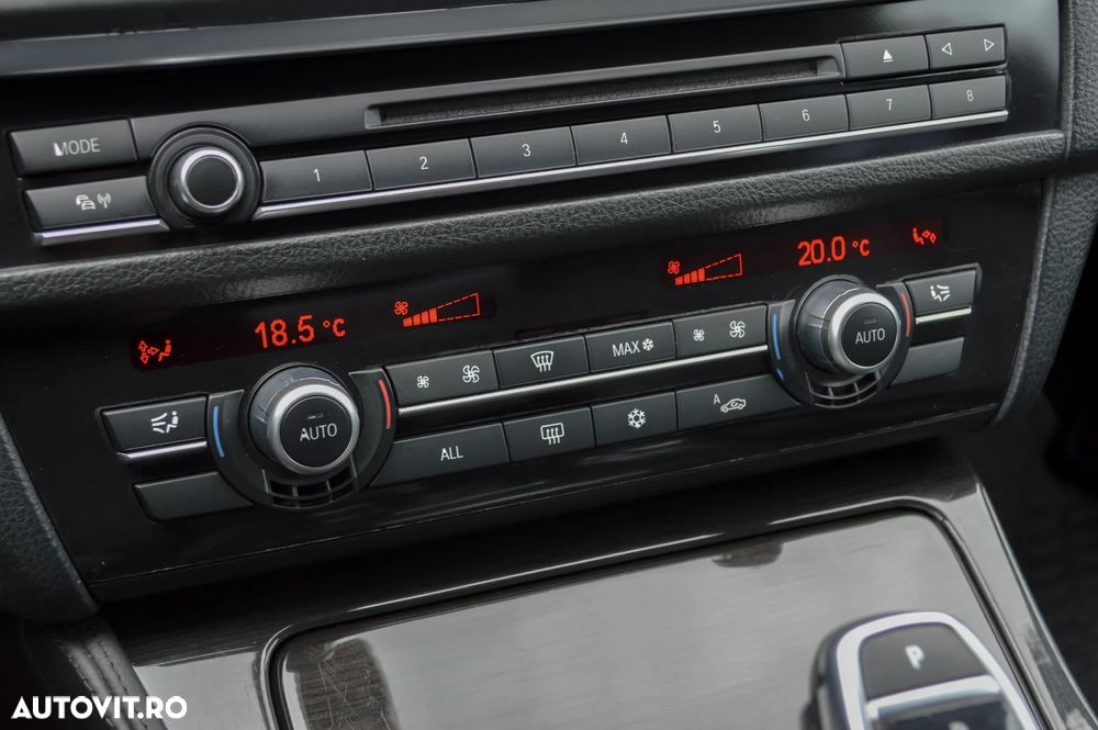 BMW Seria 5 520d Aut. Modern Line - 30