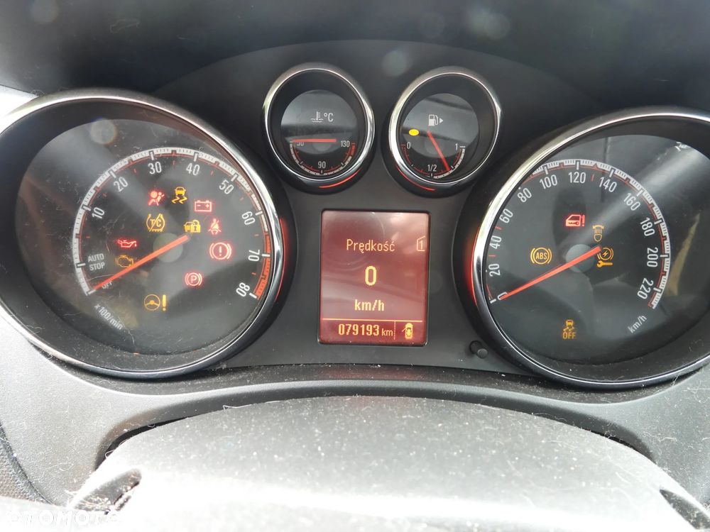 Opel Meriva - 12