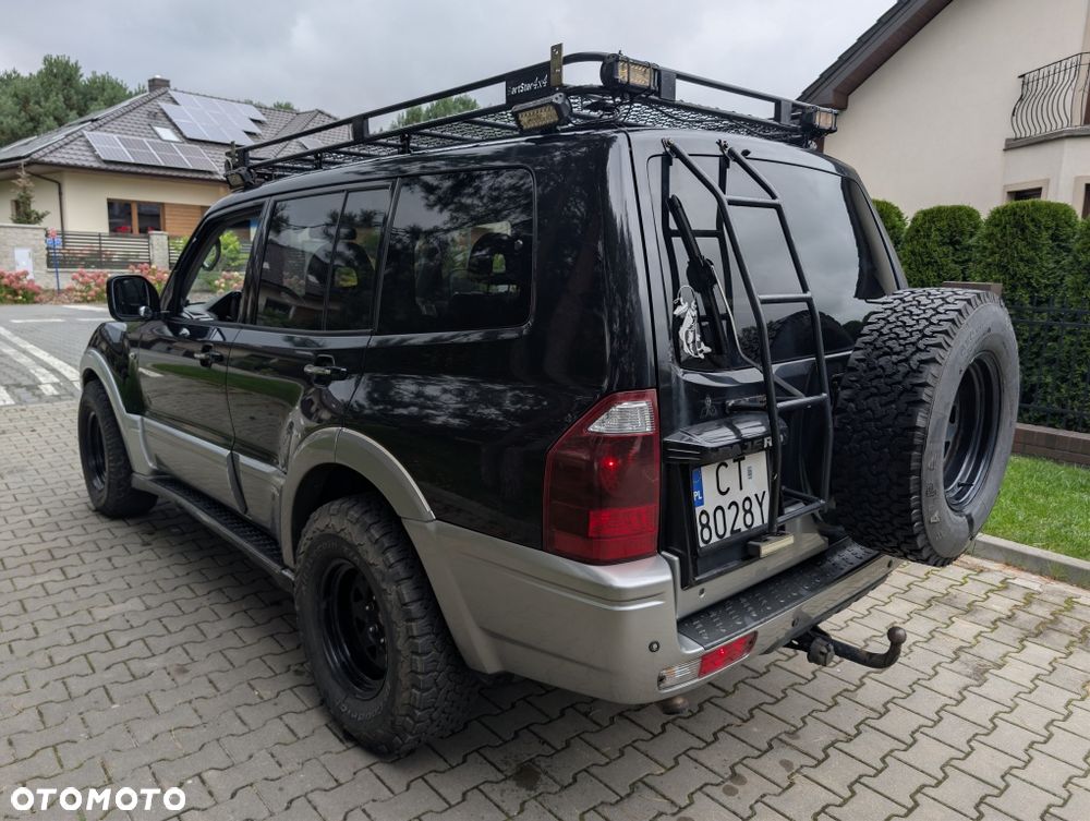 Mitsubishi Pajero - 7