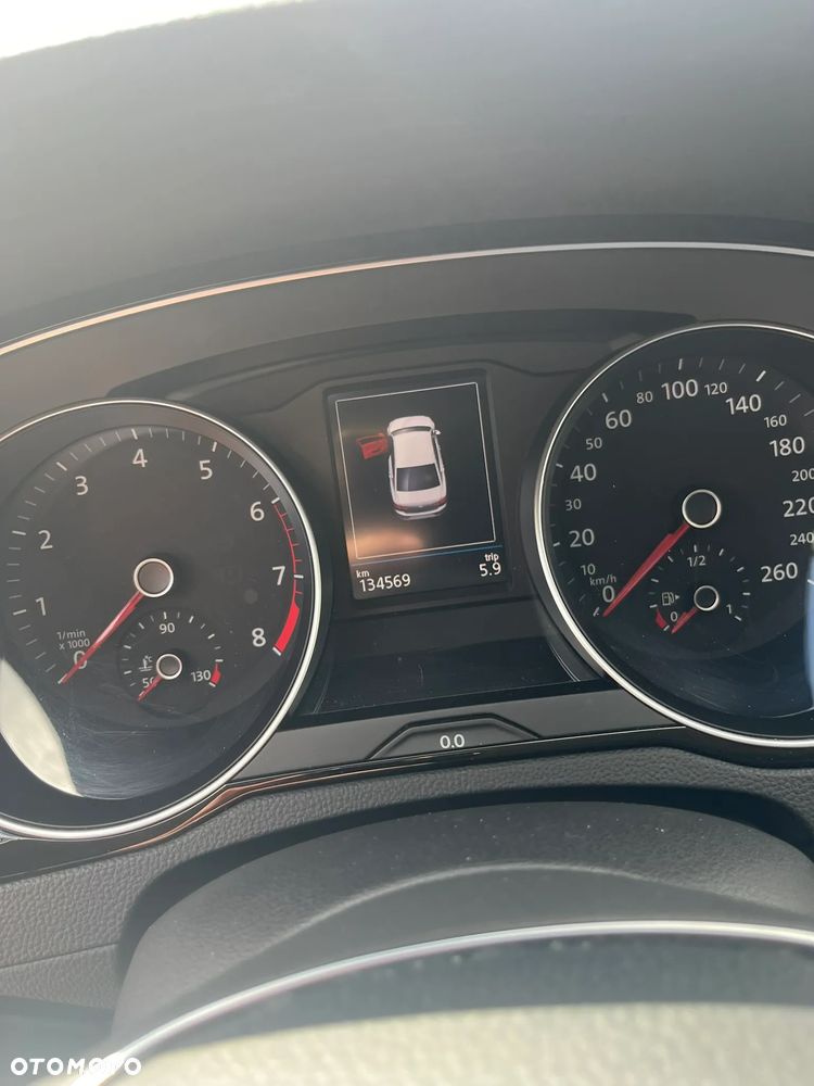 Volkswagen Passat 1.4 TSI BMT ACT Comfortline - 9