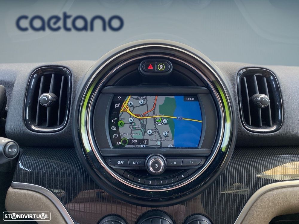 MINI Countryman Cooper SE ALL4 Auto — fotografia 10