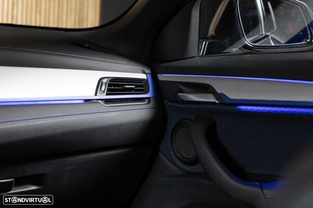 BMW X2 16 d sDrive Auto Pack M - 42