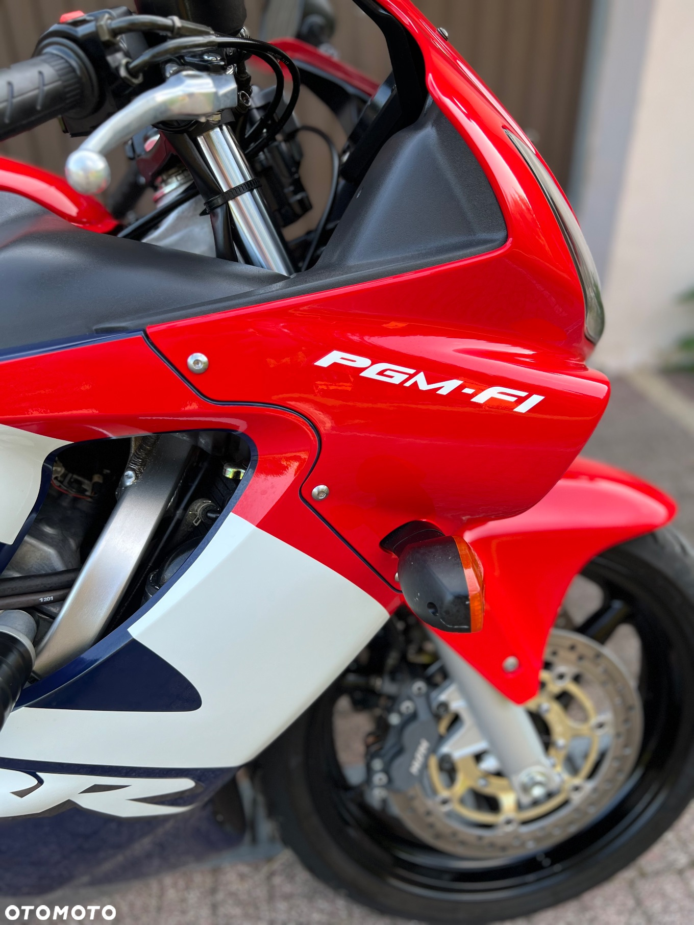 Honda CBR - 11