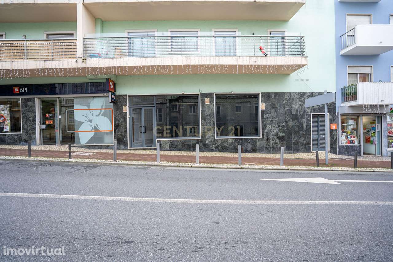 Loja Centro Histórico de Oeiras, com Parqueamento - Grande imagem: 3/16
