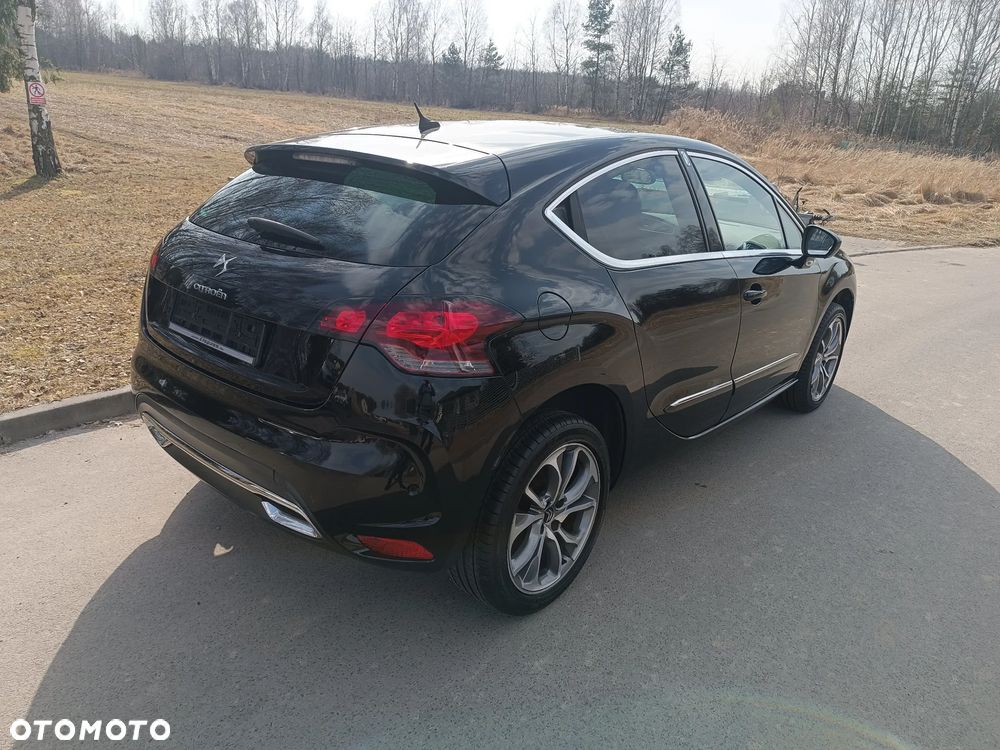Citroën DS4 HDi 110 SoChic - 5