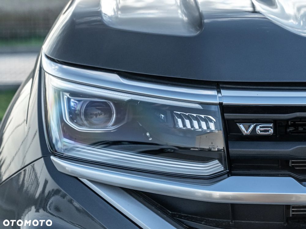 Volkswagen Amarok - 10