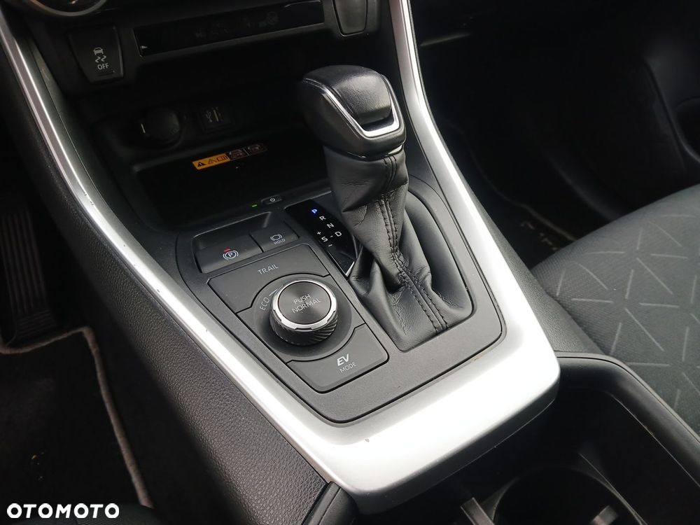 Toyota RAV4 - 36